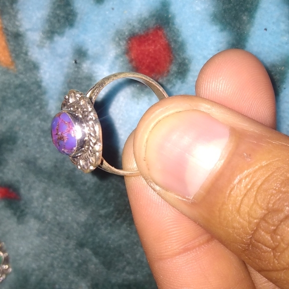 Ring - Picture 2 of 3